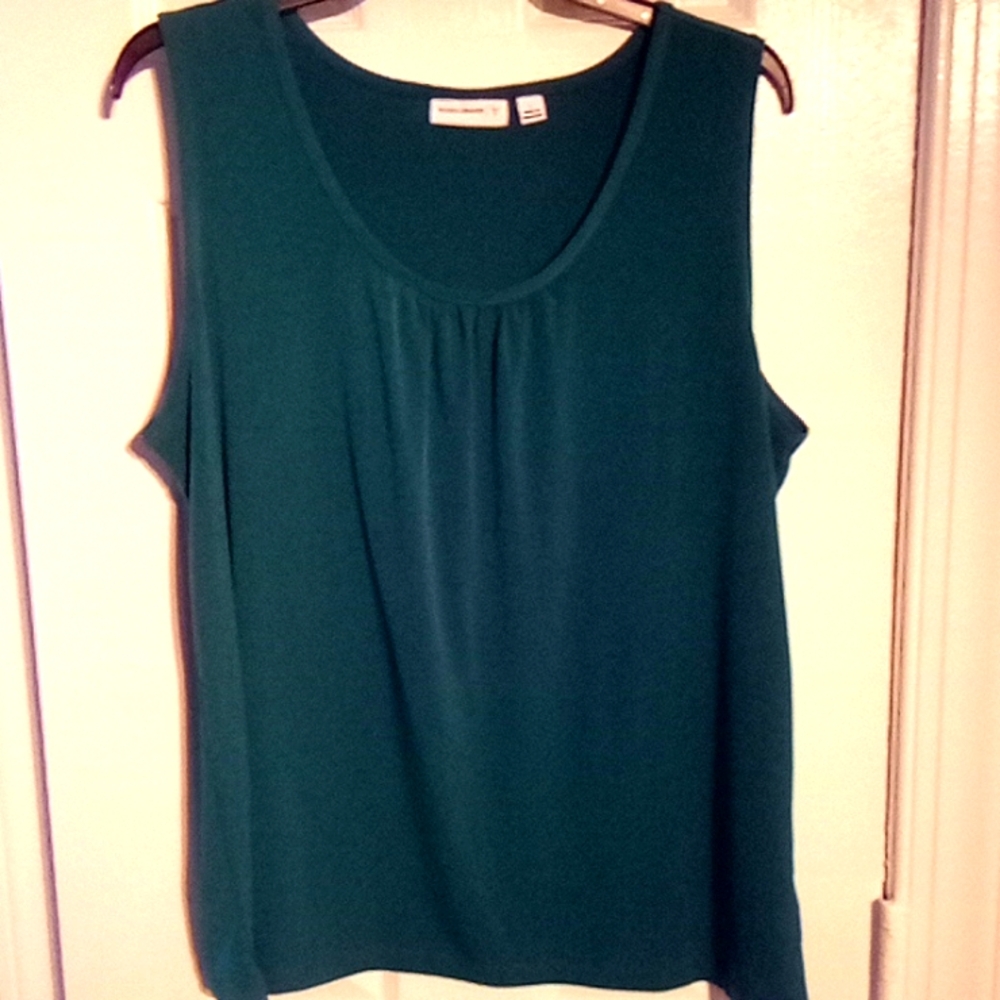 Susan Graver hunter green tank top